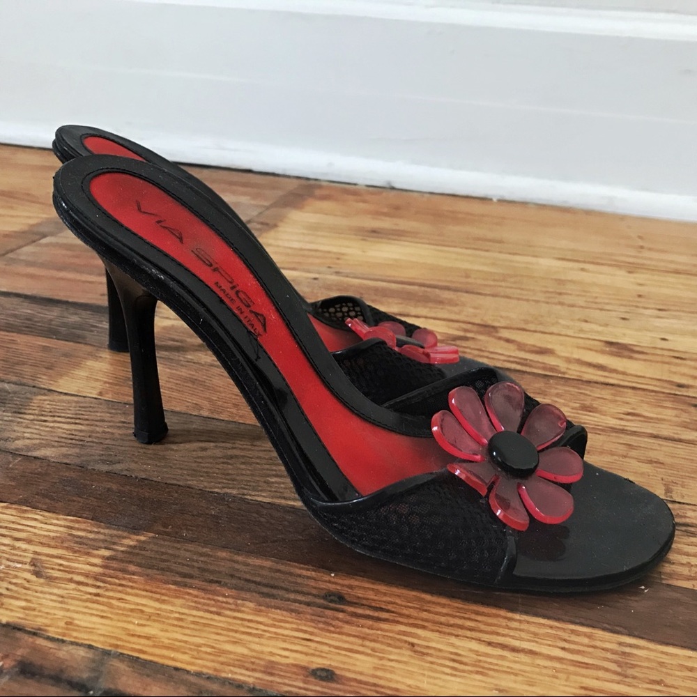 Size 7 Vintage Via Spiga Kitten Heels
